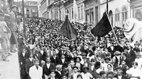 o que provocou a marcha dos operários em são petersburgo quais eram as suas reivindicações